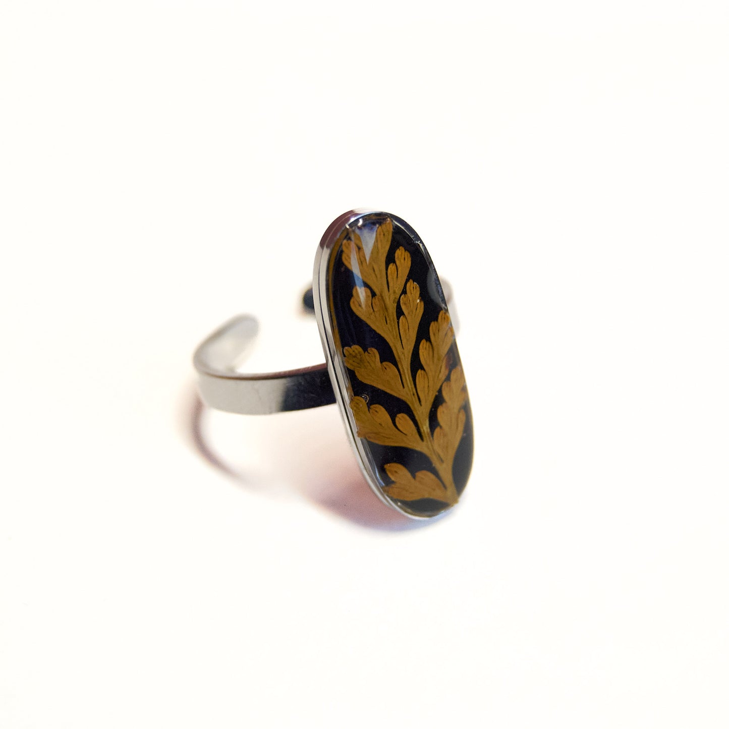 Anillo de helecho amarillo